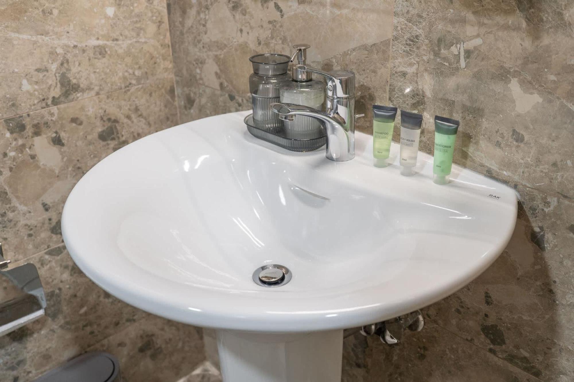 Incredible In Jumeirah Village Circle Apartment